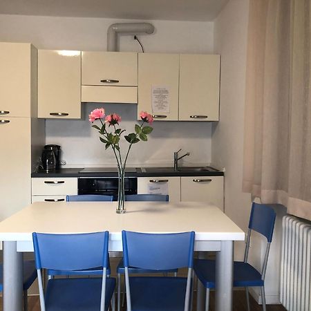 Appartamenti Lago Blu Riva del Garda Habitación foto